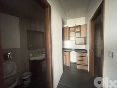 Furnished office for rent Antelias مكتب مفروش للإيجار أنطلياس MQFS2379