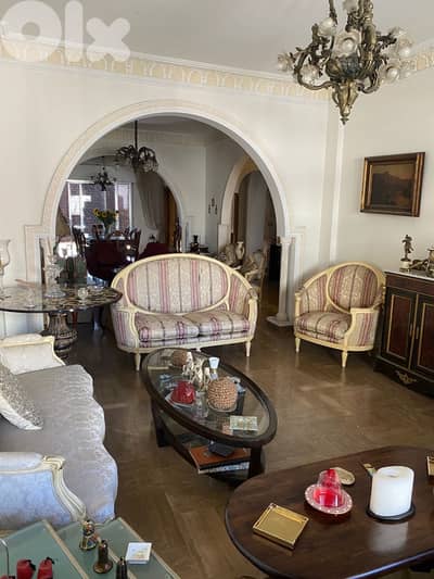 Apartment for sale in Tariq El Jdideh شقة للبيع في طريق الجديدة بيروت