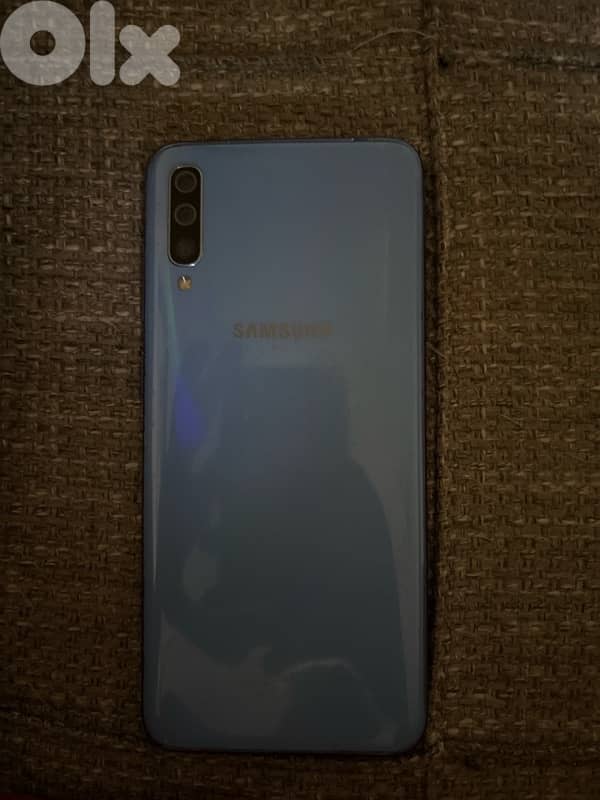 Samsung A70 120GB 1