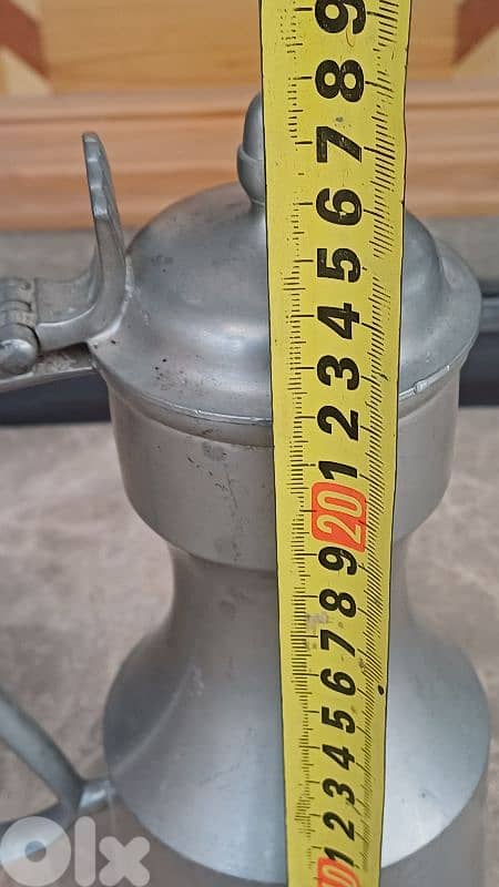 antique 8