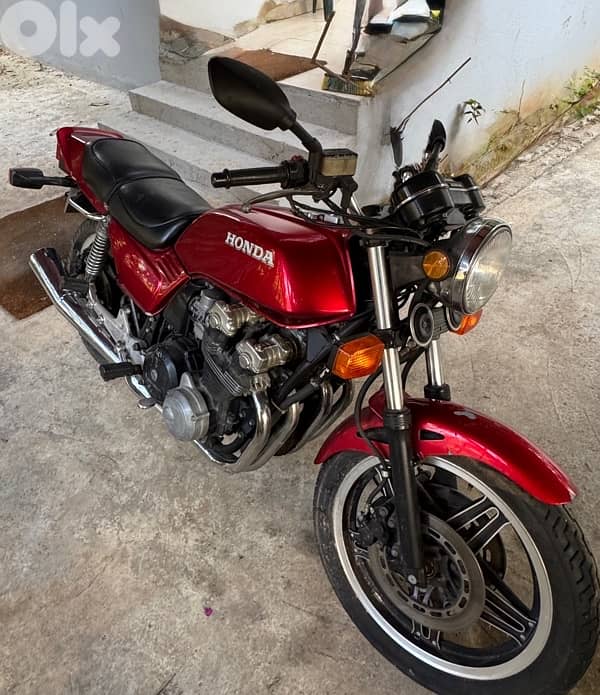 Honda CB 2