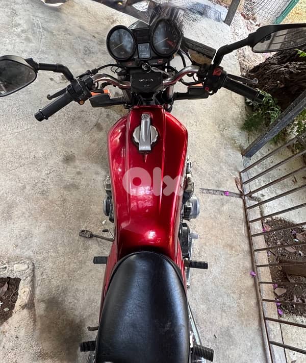 Honda CB 5