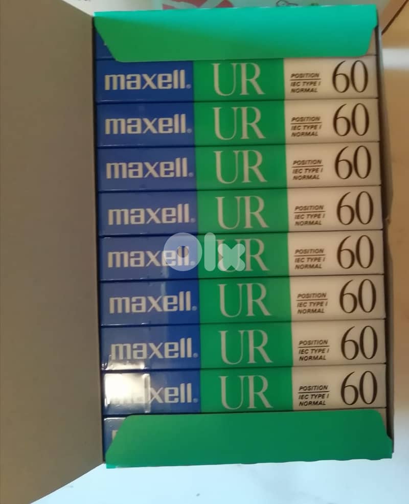 Box of 10 Maxell UR 60 min blank new audio cassettes 0