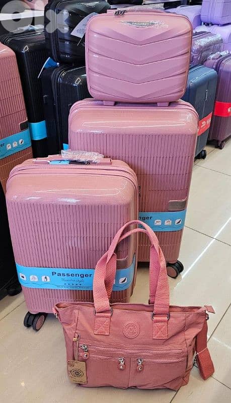 8I-539225 NOW 50% OFF set of 4 Swiss Bags with warranty 0