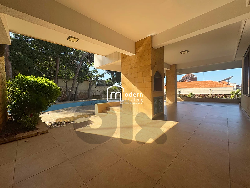 Private Garden and Pool - Villa for rent in Rabieh