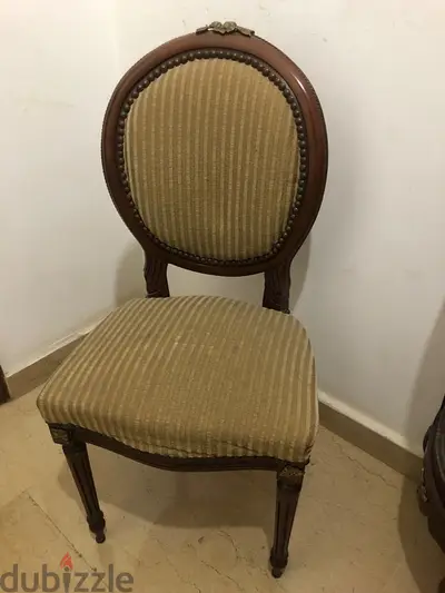 كونسول خشب انتيك مع كرستين