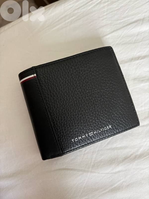 Tommy Hilfiger Wallet brand new never used 0