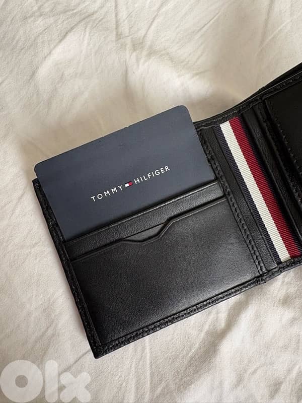 Tommy Hilfiger Wallet brand new never used 2