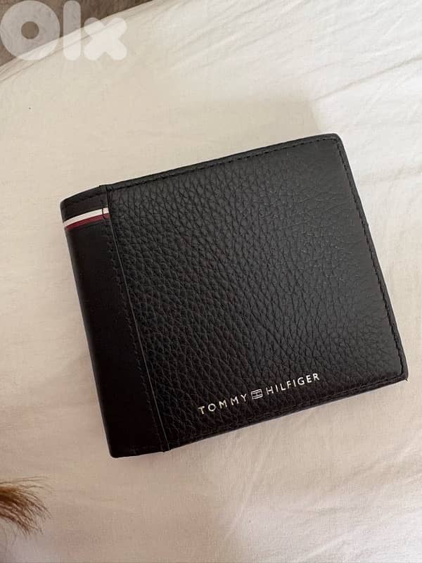 Tommy Hilfiger Wallet brand new never used 10
