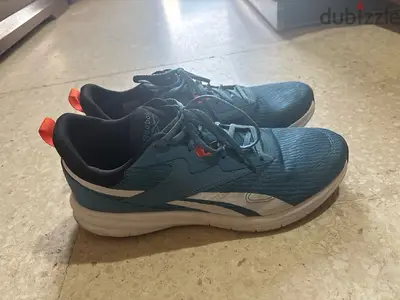 Reebok worn once size 46