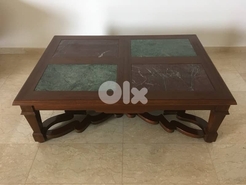 Table Mahogany massif with marble. like new 0