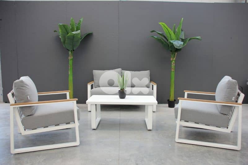 outdoor aluminum seat 0