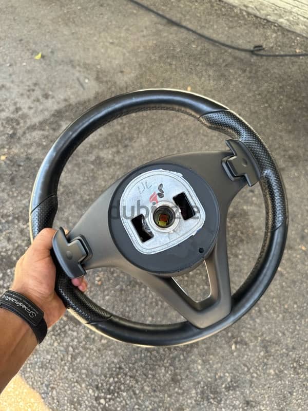 Mercedes Benz steering 2017 c300 like new 1