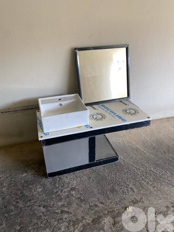 Bathroom white and black cabinet with sink and mirror 6