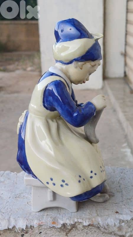 antique 6