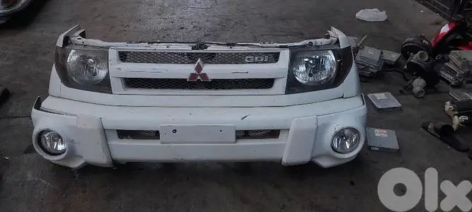 mitsubishi pagero io 2004