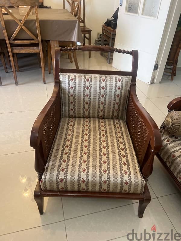 salon couches 1