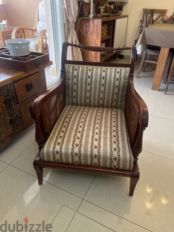 salon couches 2