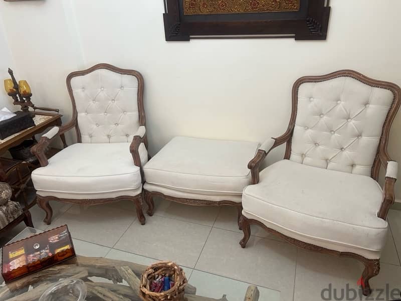 salon couches 3