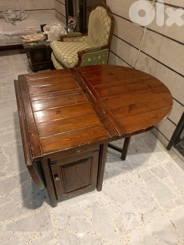 Very special Table! 3 sizes in 1 2