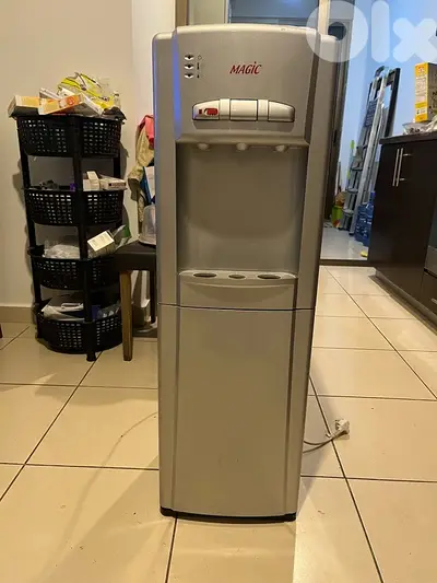 water cooler براد ماي magic مستمعل نضيف حجم كبير 3 خانات وخزانه تحت