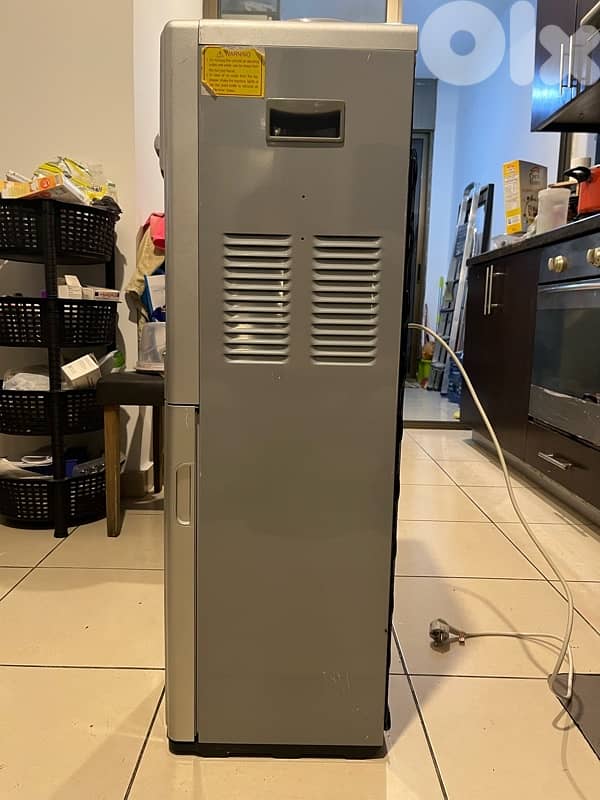 water cooler براد ماي magic مستمعل نضيف حجم كبير 3 خانات وخزانه تحت 5