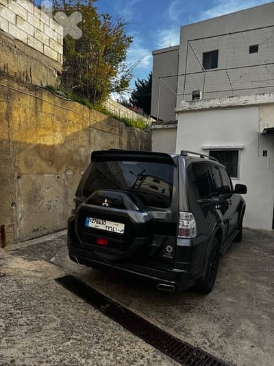 Mitsubishi Pajero 2017