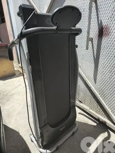 Jada Fitness Treadmill – Excellent Condition