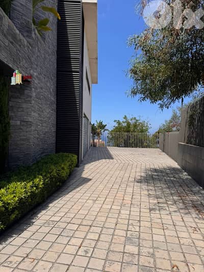 Mechref 850m2 | 500m2 Triplex Villa | Furnished | Amazing View | AC