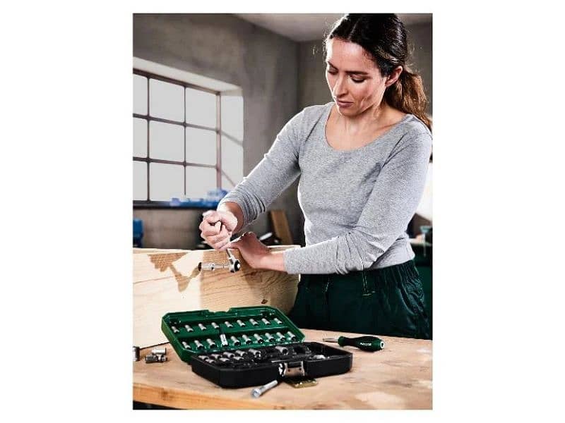 parkside socket set with swivel head ratchet 3