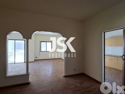 L18437-3-Bedroom Apartment For Sale in Aamchit With A Good Price