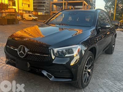 2021 Mercedes-Benz GLC 300 4 MATIC LOADED