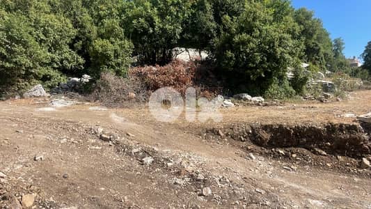 land for sale in Ras osta - jbeil ارض للبيع في راس اسطا جبيل