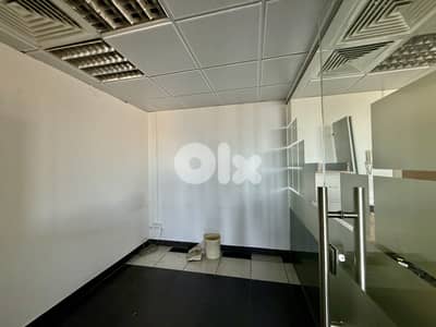 Prime Location - Office for rent in Achrafieh موقع مميز - مكتب للإيجار