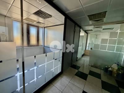 Prime Location - Office for rent in Achrafieh موقع مميز - مكتب للإيجار
