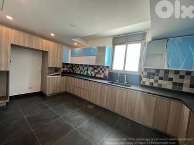 220 m2 apartment+sea view 4 sale in Sahel aalma -شقة للبيع ب ساحل علما