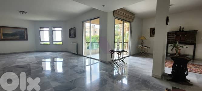 400m2 apartment+sea view 4 sale in Naccache - شقة للبيع في النقاش