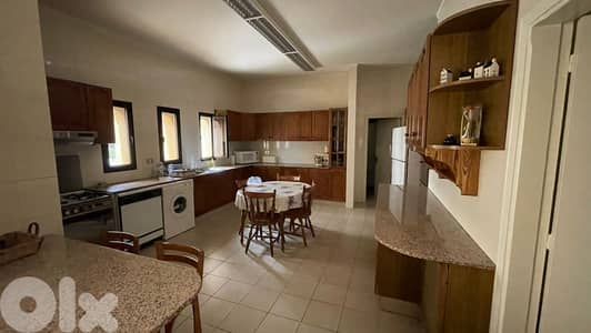 HUGE APARTMENT FOR SALE IN MTAYLEB PRIME WITH PANORAMIC VIEW, (MT-159)