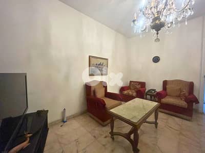 L13866-3-Bedroom Apartment For Sale in Mar Elias, Ras Beirut