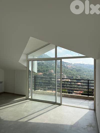 Elegant 4-Bedroom Duplex for Sale in Beit Chabebدوبلكس أنيق للبيع في ب