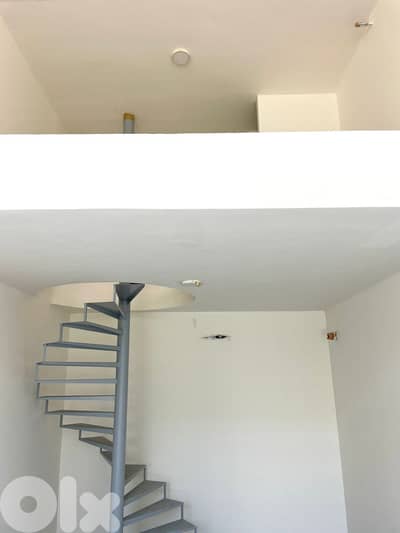 Shop For Rent in Sin Elfil محل للإيجار سن الفيل