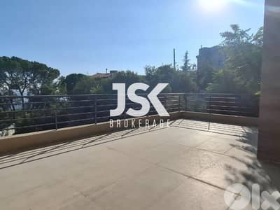 L18470-3-Bedroom Apartment with Small Garden & Large Balcony For Sale