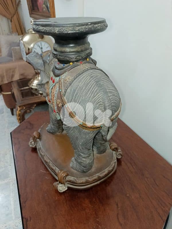 Elephant statue 3
