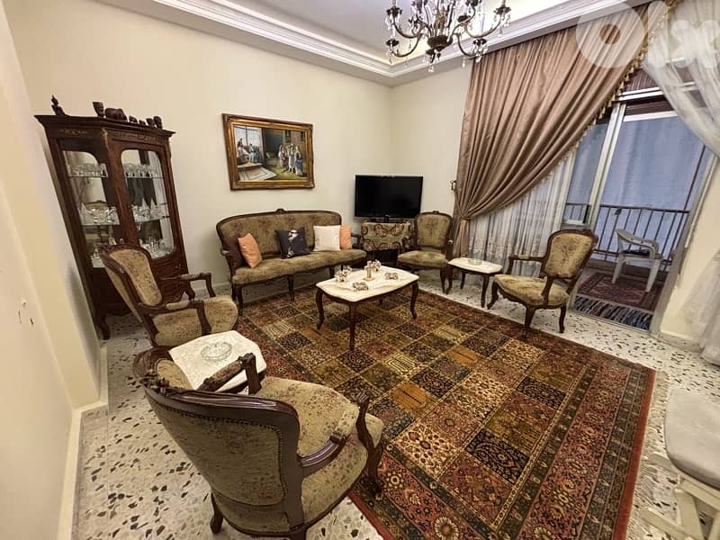 Salon Antique 1