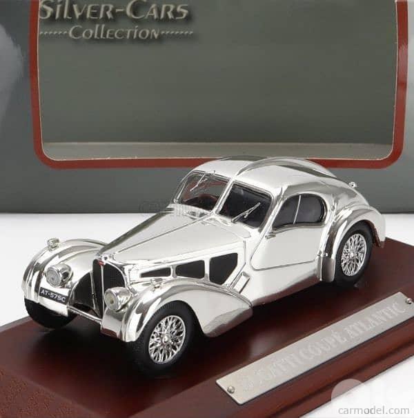 Bugatti 57 SC Atlantic 1938 diecast car model 1;43. 0
