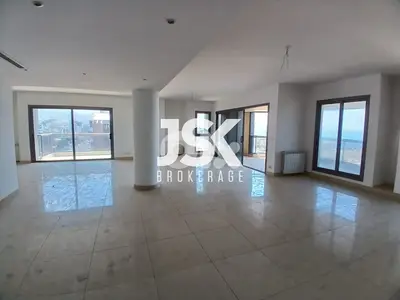 L18502-Spacious Apartment With Open Sea View & Mountain View For Sale