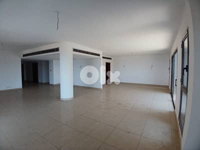 L18502-Spacious Apartment With Open Sea View & Mountain View For Sale