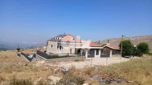 villa For sale in majdel tarchich فيلا للبيع في مجدل ترشيش