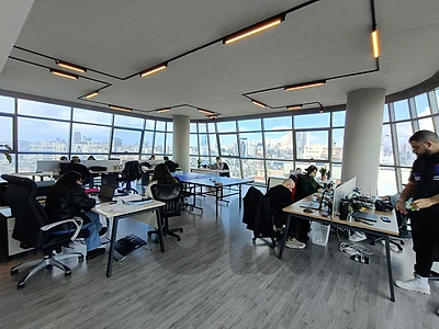 High end finishing Office for sale in Badaro | مكتب للبيع في بدارو