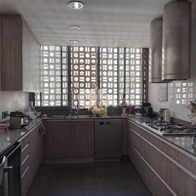 Apartment for sale in Achrafieh JD162 شقة للبيع في الأشرفية